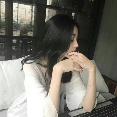 00后心碎伤感流泪的女头像(共36张)