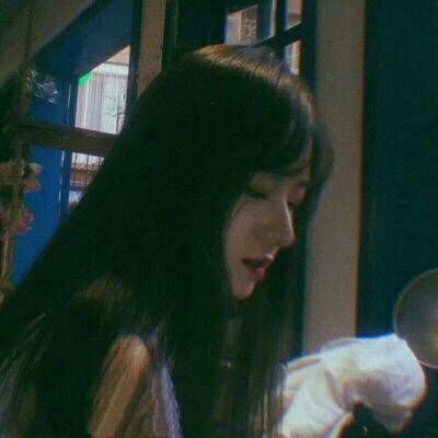 00后心碎伤感流泪的女头像(共36张)