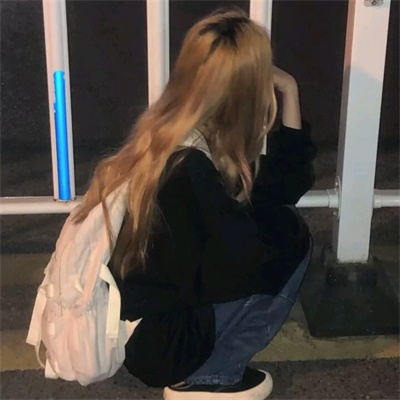 00后心碎伤感流泪的女头像(共36张)
