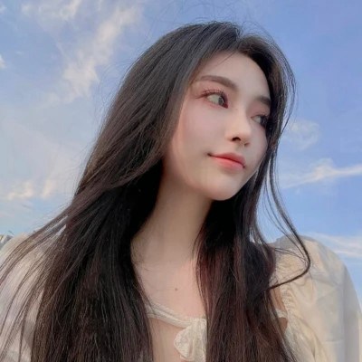2023年微信美女头像(优选26张)