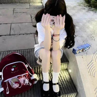 2023年微信美女头像(优选26张)