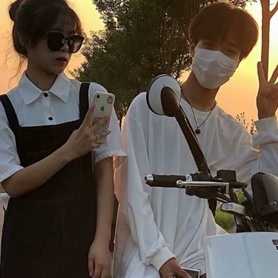 2023年最火爆情头(共20张)