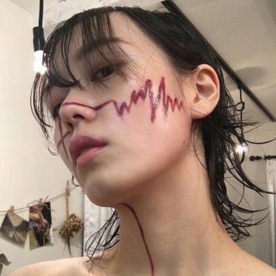 高清好看的高冷超拽有范女头图片(精选36张)