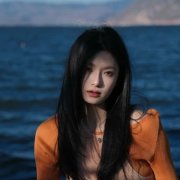 高清好看的ins小众女生头像图片(共25张)