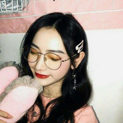 高清好看的眼镜气质女生头像图片(优选22张)