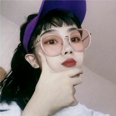 高清好看的眼镜气质女生头像图片(优选22张)