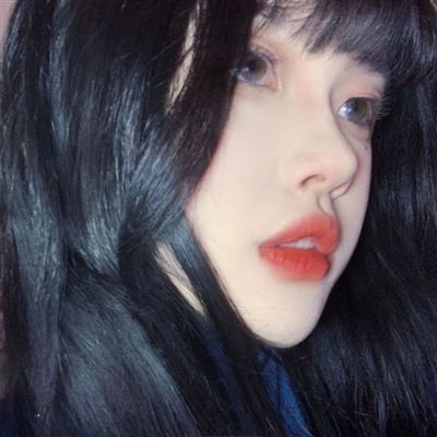甜甜的又很酷酷的美女微信头像(精选36张)