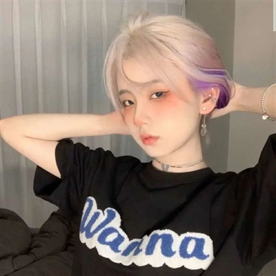 甜甜的又很酷酷的美女微信头像(精选36张)