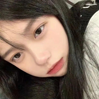 甜甜的又很酷酷的美女微信头像(精选36张)