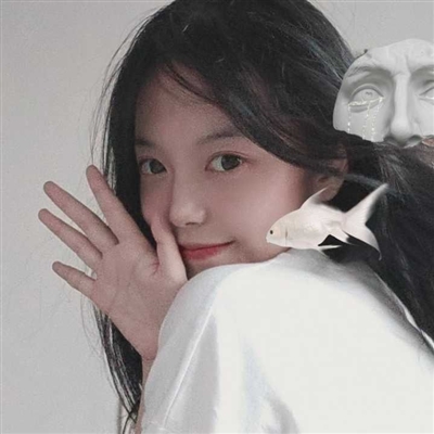高级气质有品位的微信女生头像(精选35张)