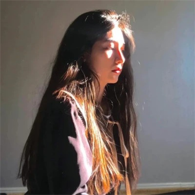 高级气质有品位的微信女生头像(精选35张)