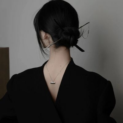 高级气质有品位的微信女生头像(精选35张)
