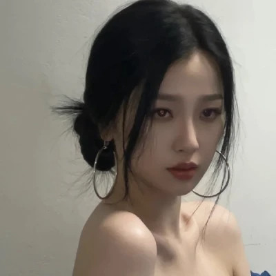 2023女生头像霸气超拽好看图片(精选38张)