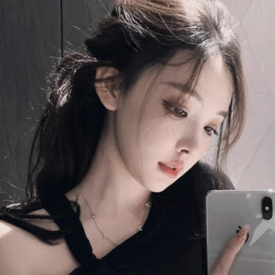 2023女生头像霸气超拽好看图片(精选38张)