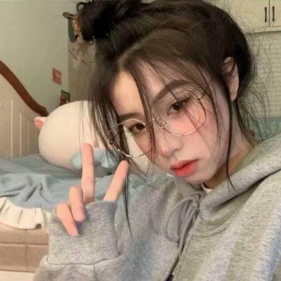 高清好看的清新甜美优质真人女头图片(优选34张)