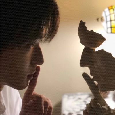 情侣头像一左一右配对真人图片(共24张)