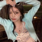 又纯又欲的美女微信头像合集(共24张)