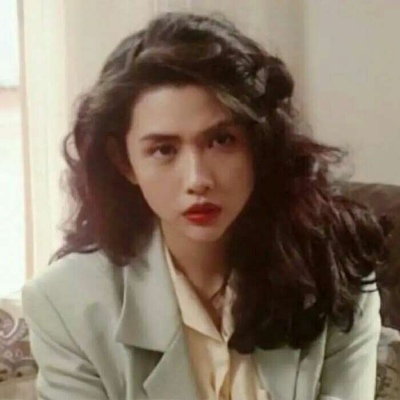 高清好看的女生头像港风系图片(精选32张)