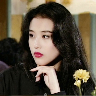 高清好看的女生头像港风系图片(精选32张)