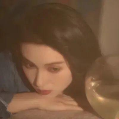 高清好看的女生头像港风系图片(精选32张)