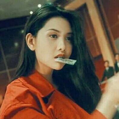 高清好看的女生头像港风系图片(精选32张)