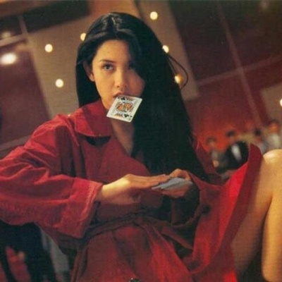 高清好看的女生头像港风系图片(精选32张)