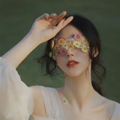 30岁女生头像(共18张)