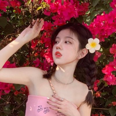 长我审美上的好看女生头像(优选40张)