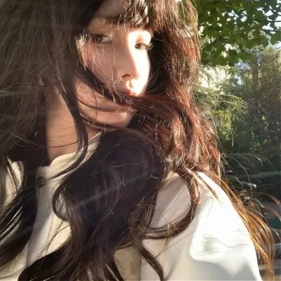 2023年最酷的女生头像(38张)