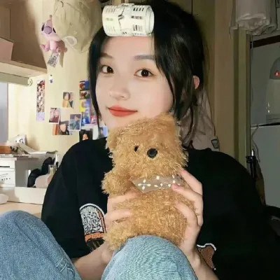 2023年最酷的女生头像(38张)