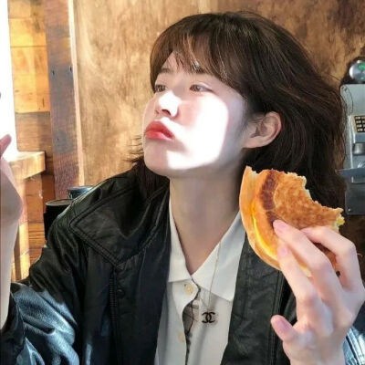 2023年最酷的女生头像(38张)