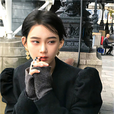 2023年最酷的女生头像(38张)