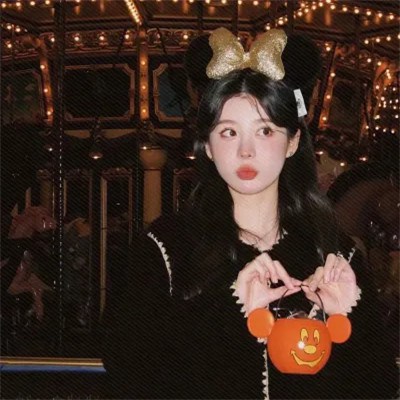 2023年最酷的女生头像(38张)