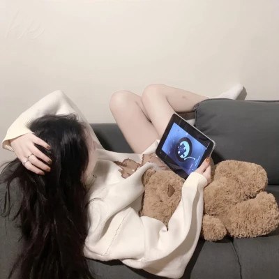 2023高清女头真人图片(共18张)