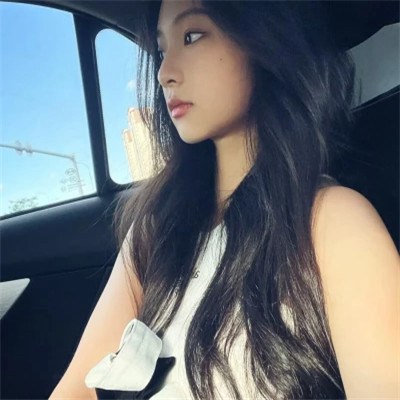 2023高清女头真人图片(共18张)