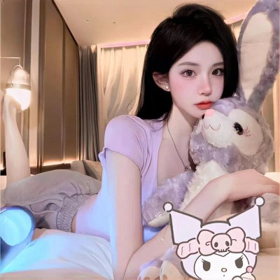 2023高清女头真人图片(共18张)