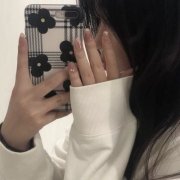 简单干净气质女生头像(精选24张)