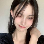 最火的女生头像(16张)
