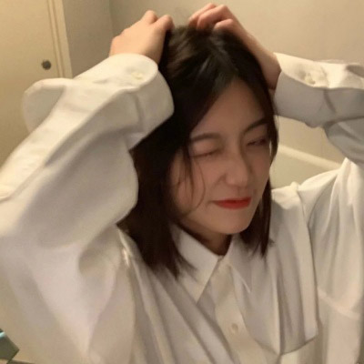 最火的女生头像(16张)