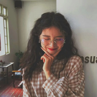 最火的女生头像(16张)