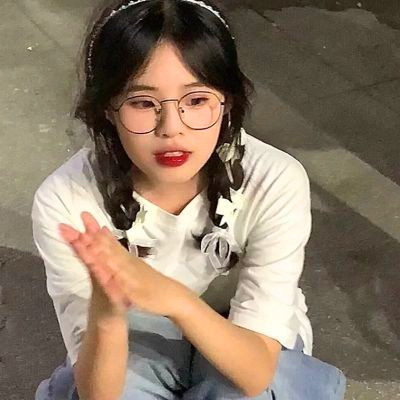 清新白色森系女生头像(优选38张)