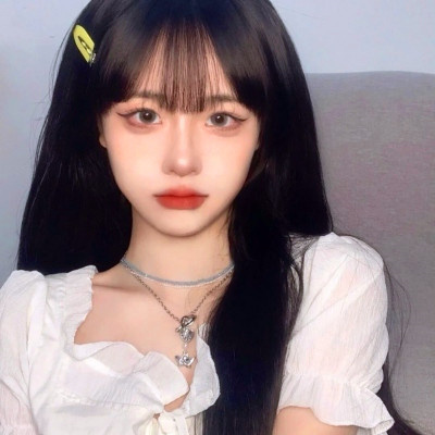 清新白色森系女生头像(优选38张)