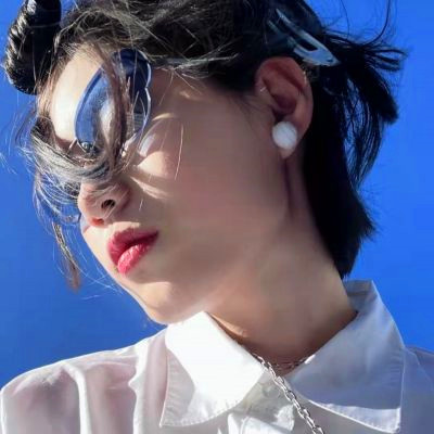 清新白色森系女生头像(优选38张)