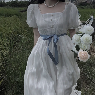 清新白色森系女生头像(优选38张)