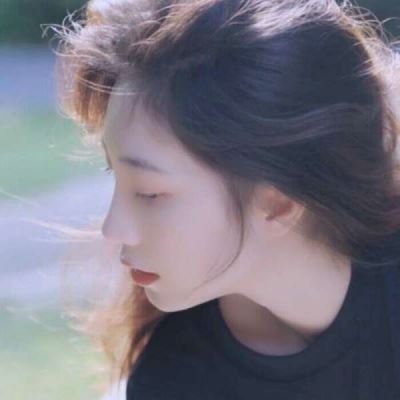安静淡然的意境头像女(18张)
