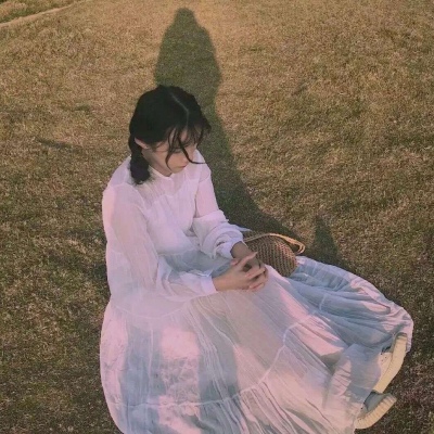 美女可爱甜美头像(共16张)