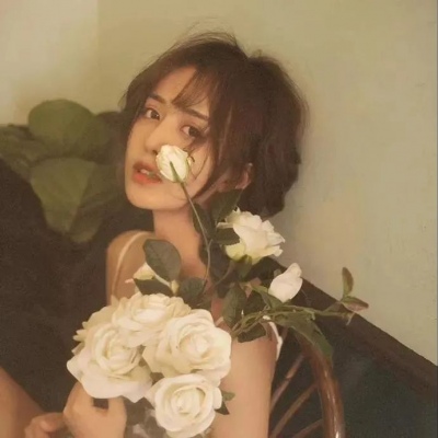 美女可爱甜美头像(共16张)
