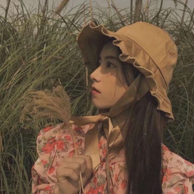 美女可爱甜美头像(共16张)