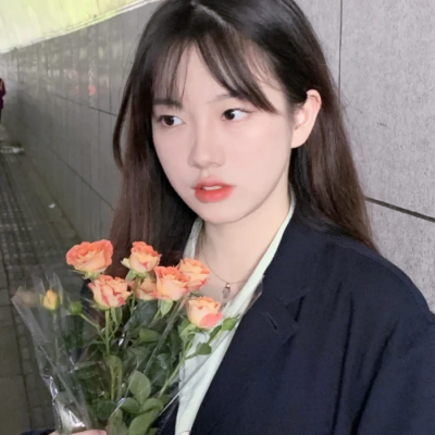 气质魅力女人微信头像(优选32张)