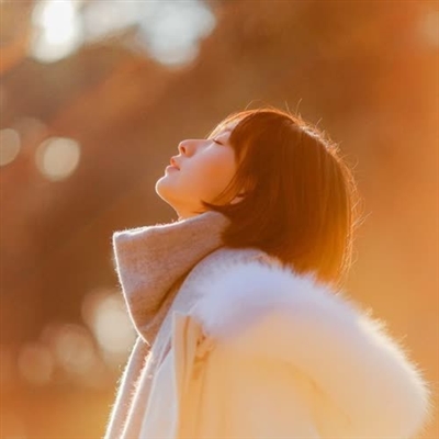 女人招财招桃花运微信头像(16张)